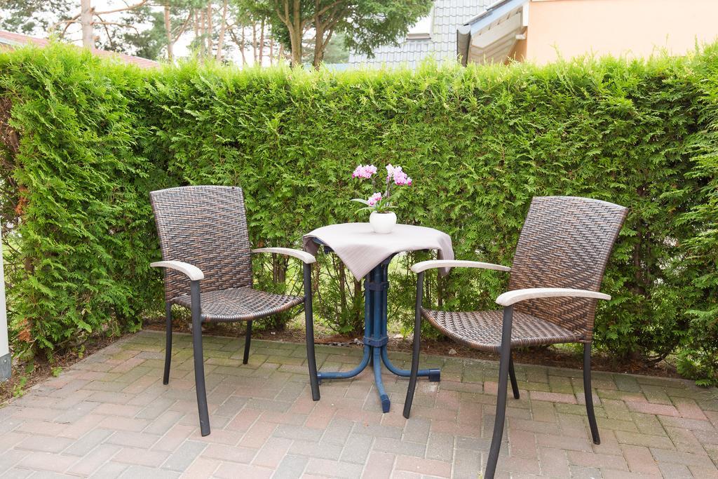 Hotel Garni Am Deich Zingst Room photo